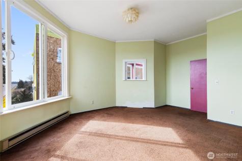 5046 35th Avenue NE Seattle WA 98105