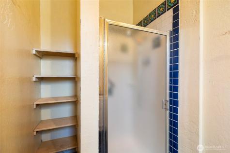 5046 35th Avenue NE Seattle WA 98105