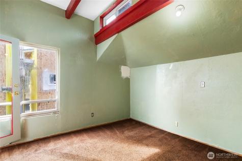 5046 35th Avenue NE Seattle WA 98105