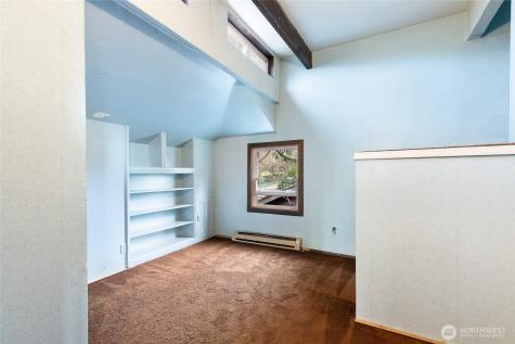 5046 35th Avenue NE Seattle WA 98105