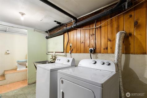 5046 35th Avenue NE Seattle WA 98105