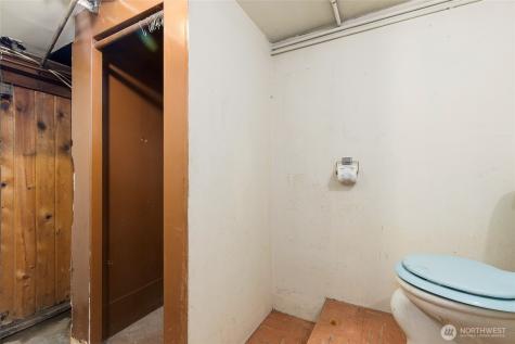 5046 35th Avenue NE Seattle WA 98105