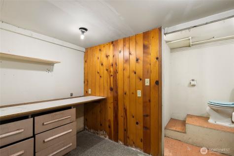 5046 35th Avenue NE Seattle WA 98105