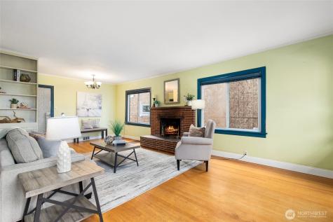5046 35th Avenue NE Seattle WA 98105