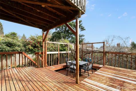 5046 35th Avenue NE Seattle WA 98105