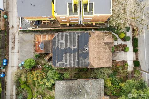 5046 35th Avenue NE Seattle WA 98105