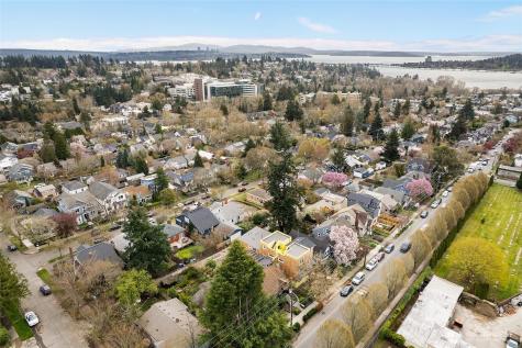 5046 35th Avenue NE Seattle WA 98105