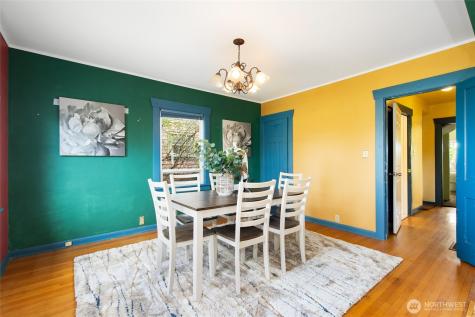 5046 35th Avenue NE Seattle WA 98105