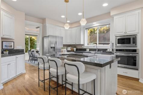 1537 SE Nylace Lane Port Orchard WA 98367