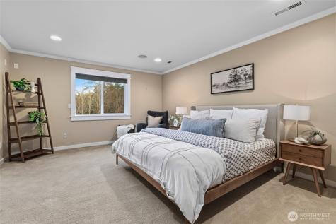 1537 SE Nylace Lane Port Orchard WA 98367