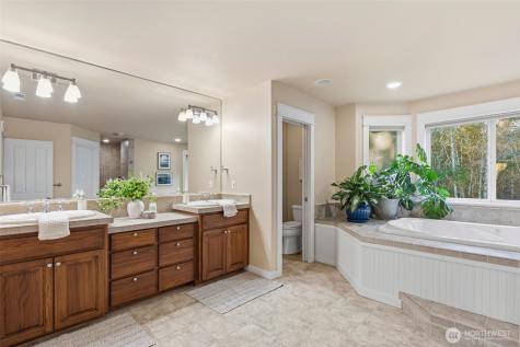 1537 SE Nylace Lane Port Orchard WA 98367