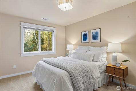 1537 SE Nylace Lane Port Orchard WA 98367