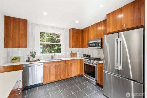 603 38th Avenue Seattle WA 98122