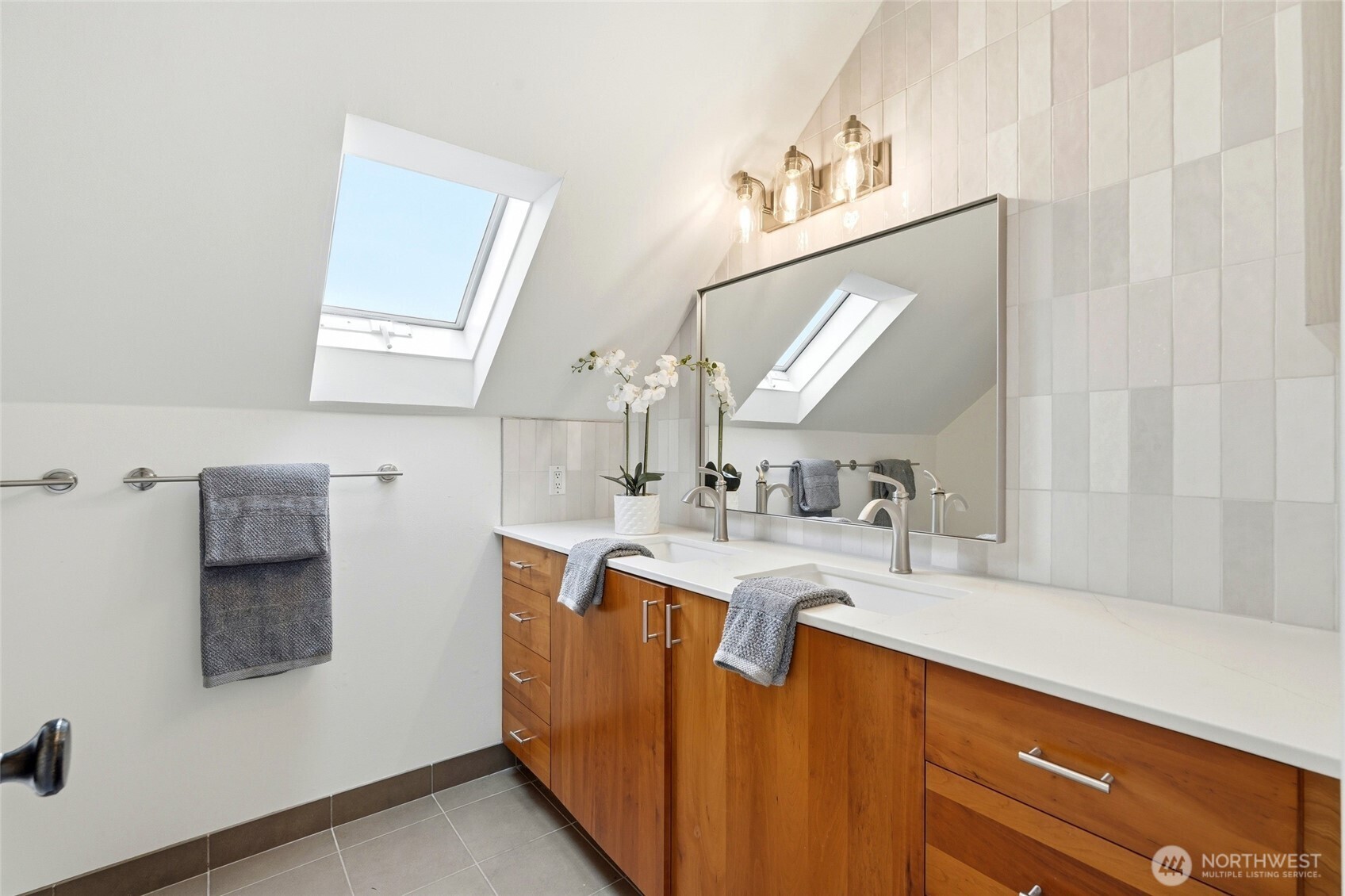 603 38th Avenue Seattle WA 98122