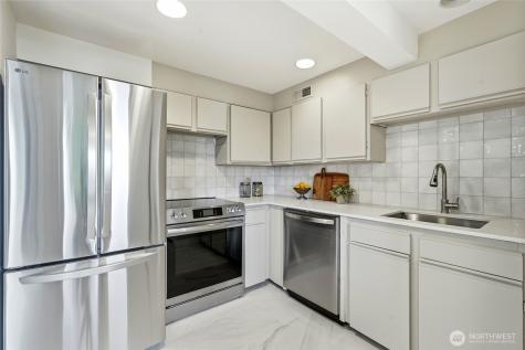 603 38th Avenue Seattle WA 98122