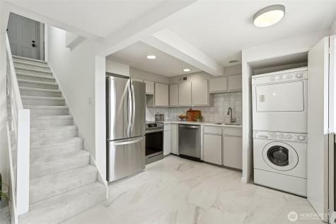 603 38th Avenue Seattle WA 98122