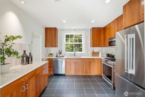 603 38th Avenue Seattle WA 98122