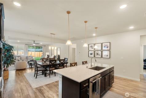 18021 133rd Avenue E Puyallup WA 98374