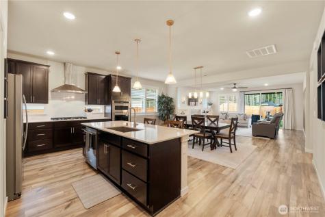 18021 133rd Avenue E Puyallup WA 98374