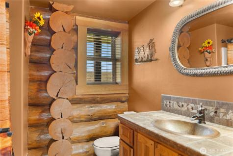 112 Pine Creek Road Tonasket WA 98855