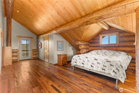 112 Pine Creek Road Tonasket WA 98855