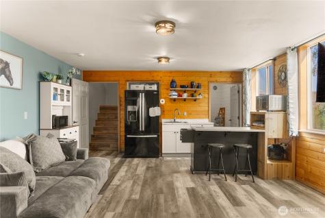 112 Pine Creek Road Tonasket WA 98855