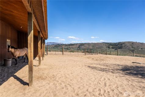 112 Pine Creek Road Tonasket WA 98855