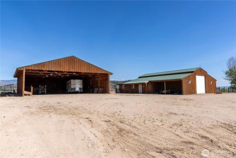 112 Pine Creek Road Tonasket WA 98855