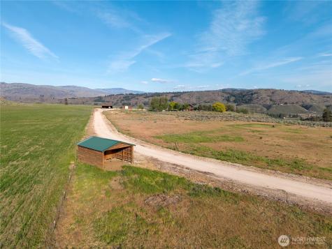 112 Pine Creek Road Tonasket WA 98855