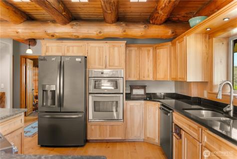 112 Pine Creek Road Tonasket WA 98855