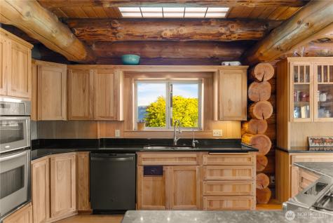 112 Pine Creek Road Tonasket WA 98855