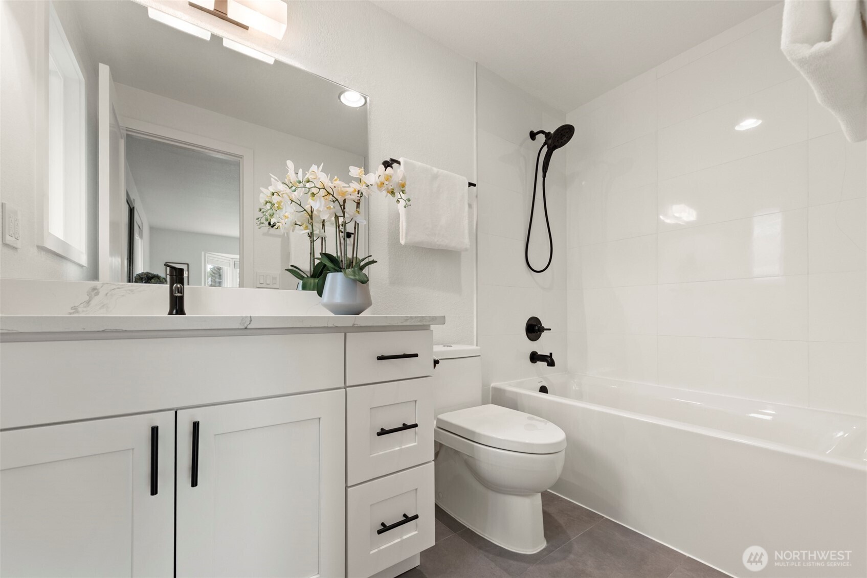 7338 23rd Avenue NE Seattle WA 98115