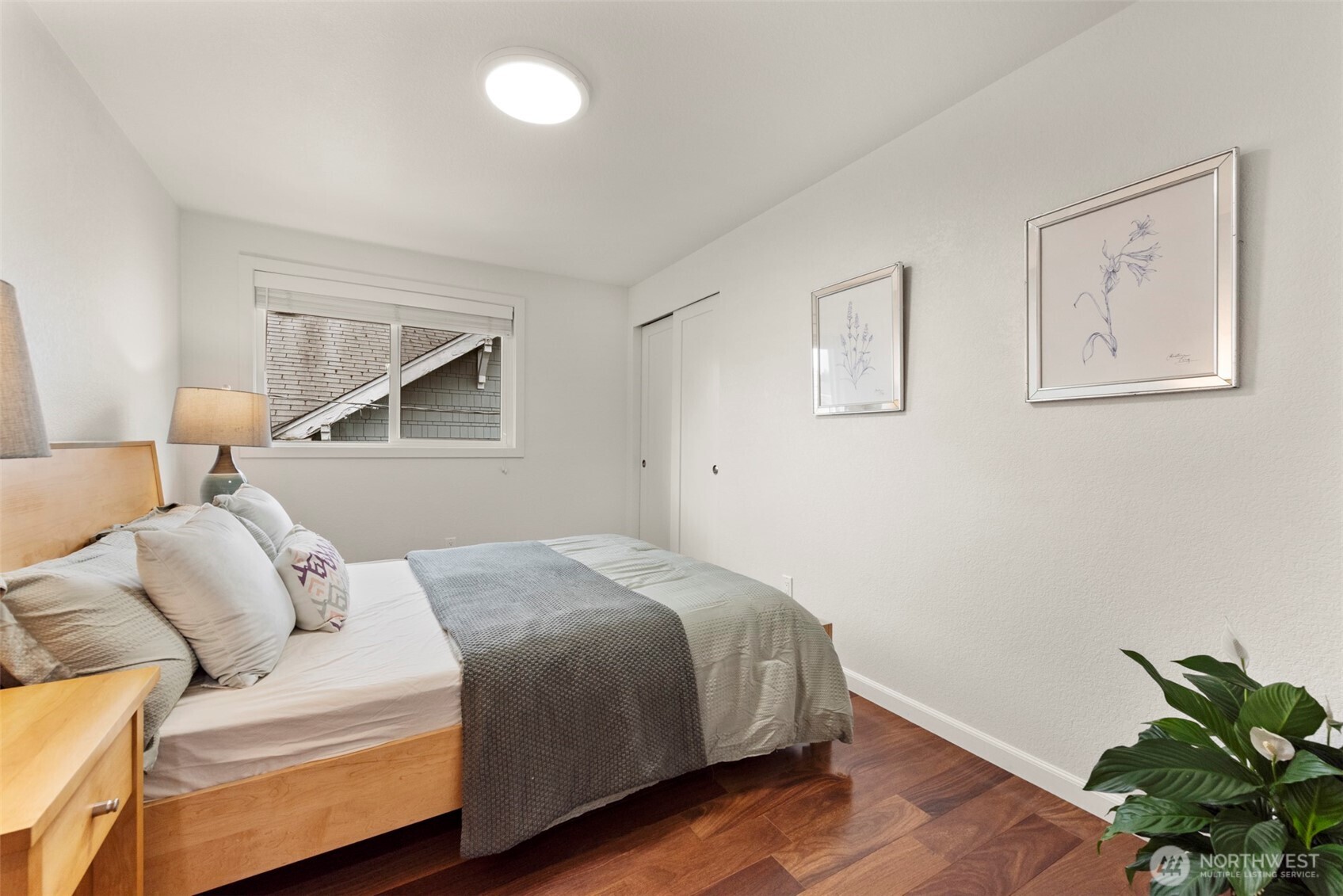 7338 23rd Avenue NE Seattle WA 98115