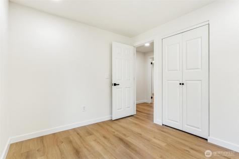 32910 30th Avenue SW Federal Way WA 98023