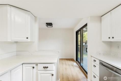 32910 30th Avenue SW Federal Way WA 98023