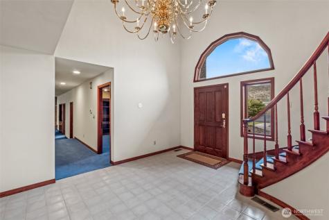 810 D Street SW Ephrata WA 98823