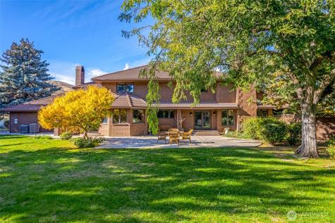 810 D Street SW Ephrata WA 98823