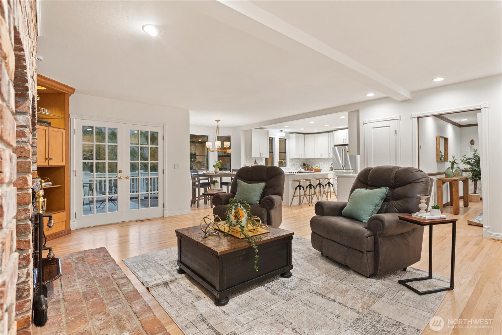 19524 230th Avenue NE Woodinville WA 98077