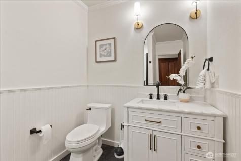 19524 230th Avenue NE Woodinville WA 98077