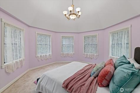 19524 230th Avenue NE Woodinville WA 98077