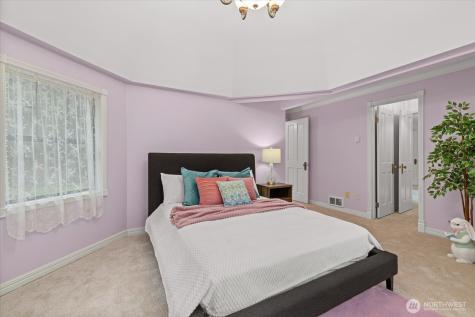 19524 230th Avenue NE Woodinville WA 98077