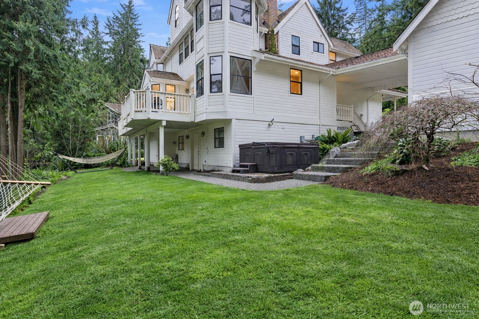 19524 230th Avenue NE Woodinville WA 98077