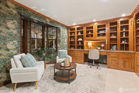 19524 230th Avenue NE Woodinville WA 98077