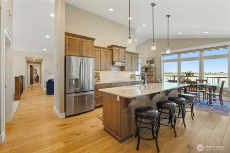 576 NE Easy Street Moses Lake WA 98837