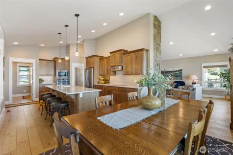 576 NE Easy Street Moses Lake WA 98837