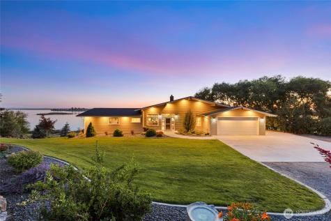 576 NE Easy Street Moses Lake WA 98837