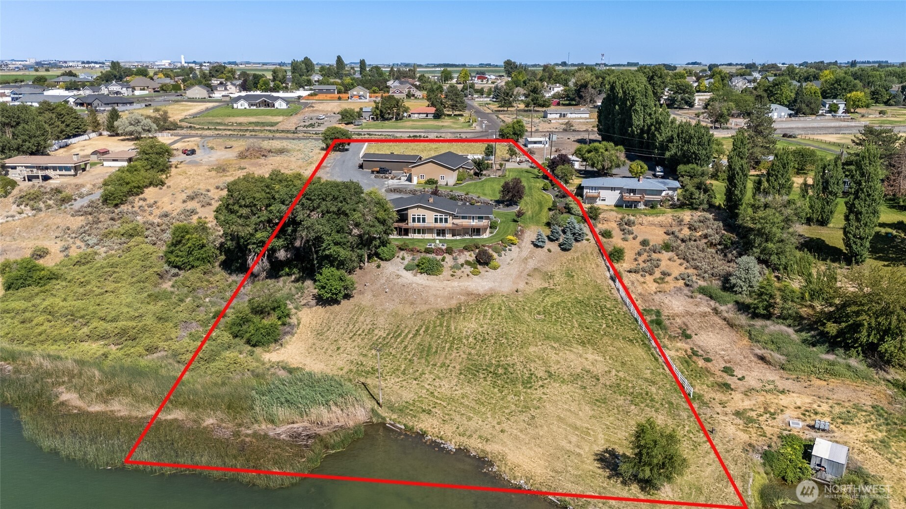 576 NE Easy Street Moses Lake WA 98837