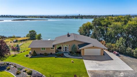 576 NE Easy Street Moses Lake WA 98837