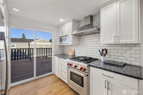 7132 34th Avenue SW Seattle WA 98126