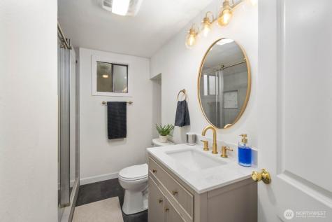 7132 34th Avenue SW Seattle WA 98126